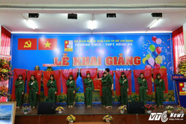 Lễ khai giảng đặc biệt ở ngôi trường có 43 học sinh của huyện đảo Trường Sa