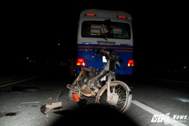 Chạy xe máy 'mù' ngược chiều, nam thanh niên bị ô tô tông chết thảm