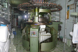 Đau đớn nhìn hàng Trung Quốc 'đánh sập' làng dệt Bảy Hiền