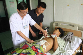 3 bảo vệ rừng bị bắn chết: Sau loạt xả súng liên tục, nhiều người nằm la liệt