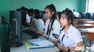 Kỳ lạ trường '3 không' ở Long An: Không học phí, không nhận lương, không trượt tốt nghiệp