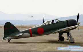 Trận xa luân chiến giữa oanh tạc cơ Mỹ và 17 tiêm kích Nhật