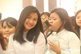 Chùm ảnh: Nữ sinh TP.HCM xinh đẹp rạng rỡ trong ngày khai trường