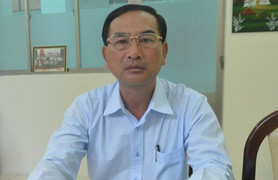 Bãi nhiệm phó chủ tịch một thành phố tự ký quyết định bồi thường cho mình