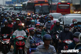 Đường phố TP.HCM tắc cứng sau lễ Quốc khánh 2/9