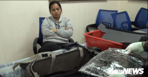 Người phụ nữ nước ngoài giấu 4kg cocaine trong hành lý ở sân bay Tân Sơn Nhất
