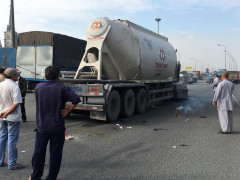 Đi đám giỗ, vợ chồng bị xe bồn cán thương vong ở Bình Dương