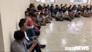 Hàng chục trinh sát đột kích trường gà, bắt 72 con bạc ở TP.HCM