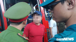 Bị tước bằng lái vì nồng độ cồn trong máu cao, tài xế phân trần nhậu từ đêm