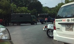 Nhiều tuyến đường ra vào sân bay Tân Sơn Nhất bị phong tỏa vì chiếc vali vô chủ