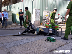 Ván công trình rơi trúng đầu người đi đường ở TP.HCM