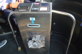 TP.HCM thí điểm 9 tuyến xe buýt dùng thẻ điện tử thông minh