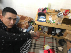 Triệt phá đường dây buôn bán ma tuý tàng trữ súng ở TP.HCM