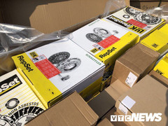 Container chứa hơn 70% phụ tùng xe hơi nhập lậu