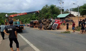 Hai anh em ở Bình Phước bị container đè thiệt mạng