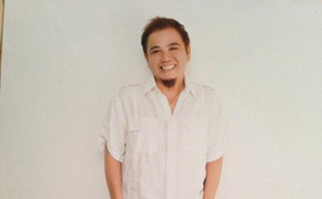 Nghệ sĩ Hồng Tơ bị bắt để điều tra về hành vi đánh bạc