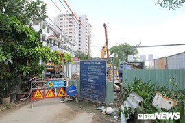 Sụt lún công trình đang thi công, một nhà dân ở TP.HCM phải sơ tán