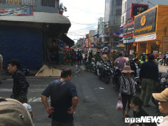 Va chạm với xe máy khiến 2 người thương vong, tài xế taxi lái ô tô tháo chạy trong đêm