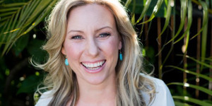 Gọi 911 báo có kẻ đột nhập, người phụ nữ bị cảnh sát Mỹ bắn chết