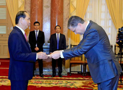 Tân đại sứ Mỹ trình quốc thư lên Chủ tịch nước Trần Đại Quang