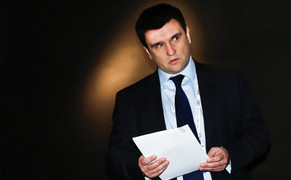 Ngoại trưởng Ukraine cáo buộc Nga đang biến Crưm thành căn cứ quân sự khổng lồ