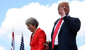 Chê ông Trump ‘bất tài’, Đại sứ Anh vẫn được Thủ tướng ủng hộ