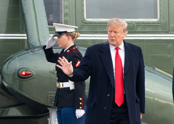 Vì sao ông Trump ra lệnh ‘đóng băng’ các khoản hỗ trợ quân sự cho Ukraine?