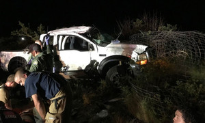 Cuộc rượt đuổi thót tim xe bán tải chở di dân vượt biên vào Mỹ và mánh khóe kẻ buôn người