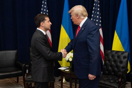 Ông Zelensky nói sẽ học tiếng Anh, Tổng thống Trump bật cười
