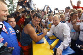 Những bức ảnh cho thấy ông Putin là nhà lãnh đạo tuyệt vời nhất thế giới