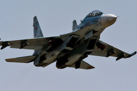 Vì sao Su-27 của Nga tốt cho Trung Quốc hơn F-16 của Mỹ?