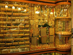 Giá vàng hôm nay 31/3: Bật tăng nhẹ sau 3 phiên giảm liên tiếp