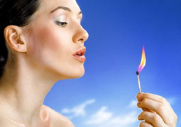 Tự kiểm tra tình trạng sức khỏe tại nhà với 7 động tác cực kỳ đơn giản