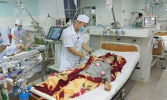 Thiếu nữ ngộ độc nặng, suy gan thận nghi do uống trà sữa