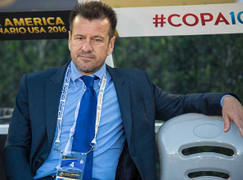 Brazil sa thải Carlos Dunga