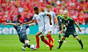 Marcus Rashford phá kỷ lục của Rooney