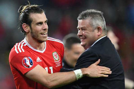 Hạ Bỉ, Bale háo hức đối đầu Ronaldo ở bán kết