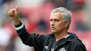 Mourinho: Cổ động viên bóng đá tưởng mình là Albert Einsteins