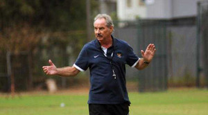 Thua chung kết AFF Cup 2016, HLV Alfred Riedl nể phục Thái Lan