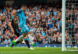 Video kết quả Man City vs West Brom: Thắng dễ, Man City 99% có vị trí trong Top 4