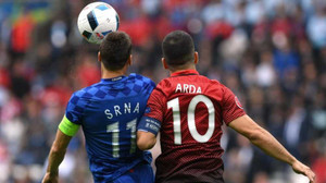 Tin tức Euro 13/6: Modric ghi dấu ấn, UEFA mạnh tay chống bạo động