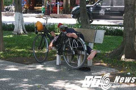 Muôn kiểu đối phó với 'chảo lửa' của dân Thủ đô