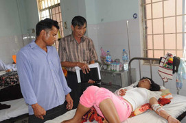 Hai xe máy đối đầu trên đường Hồ Chí Minh, 5 người thương vong