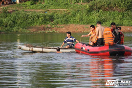 Hai bố con bị đuối nước thương tâm