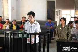 Thả bé gái 5 tuổi xuống giếng sau khi giở trò đồi bại không thành