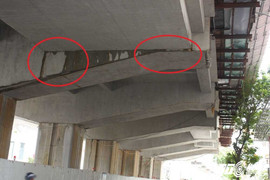 Dự án đường sắt trên cao Cát Linh - Hà Đông: Gần 1 tháng, nước rò rỉ 'xả' trúng mặt người đi đường