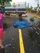 Đến doanh trại thăm con, bố mẹ gặp tai nạn chết thảm