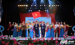 Khán giả xúc động với những cung bậc của “Vang mãi giai điệu Tổ Quốc”