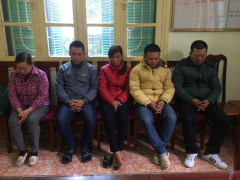 Lật mặt 5 kẻ lưu manh trắng trợn trấn lột người đi đường trên cầu Thăng Long