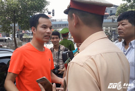 Bị xử phạt nguội, chủ phương tiện cự cãi cảnh sát giao thông